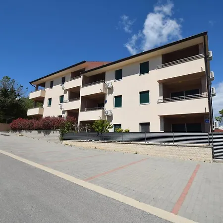 Apartment Medna *