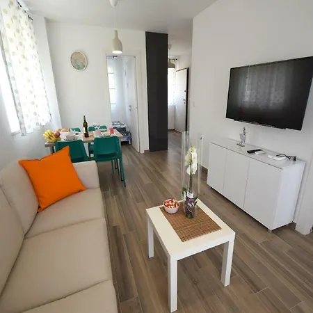 Apartment Medna *